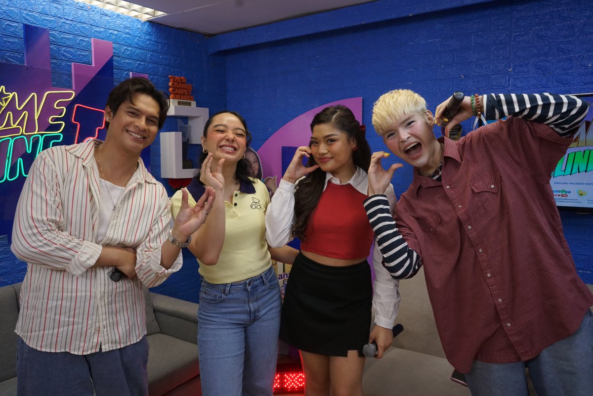 Chillax at GV time with our SOÜ Squad 😉

#ShowtimeHappyCNY
WATCH #ItsShowtime LIVE:
linktr.ee/itsshowtimena