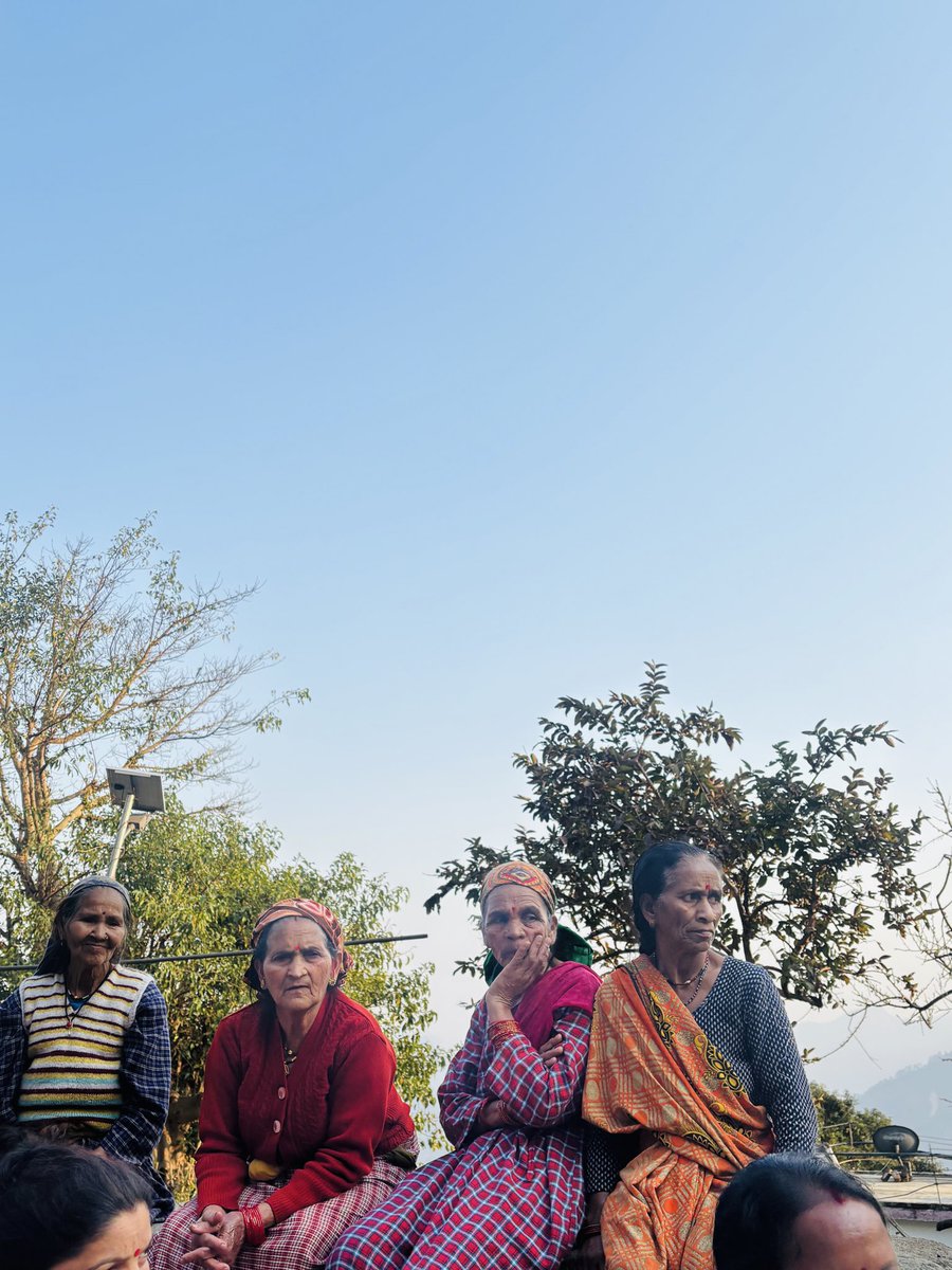 jiyaz1011's tweet photo. Field visit to Mahila Kisan Sangathan Birkham (Dewal GP, Pithoragarh) Engaged with women farmers on goat rearing &amp; community seed bank strengthening local livelihoods. Reviewed access to labour &amp; Ayushman card &amp; other entitlements—identifying gaps to ensure no one is left behind. https://t.co/lXpF23RQE7