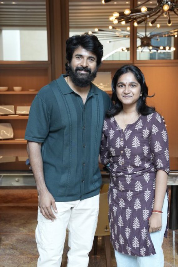 kaadhalkanmani's tweet photo. To the man I admire and love. Happiest birthday @Siva_Kartikeyan ❤️ https://t.co/fvLshIoz7D