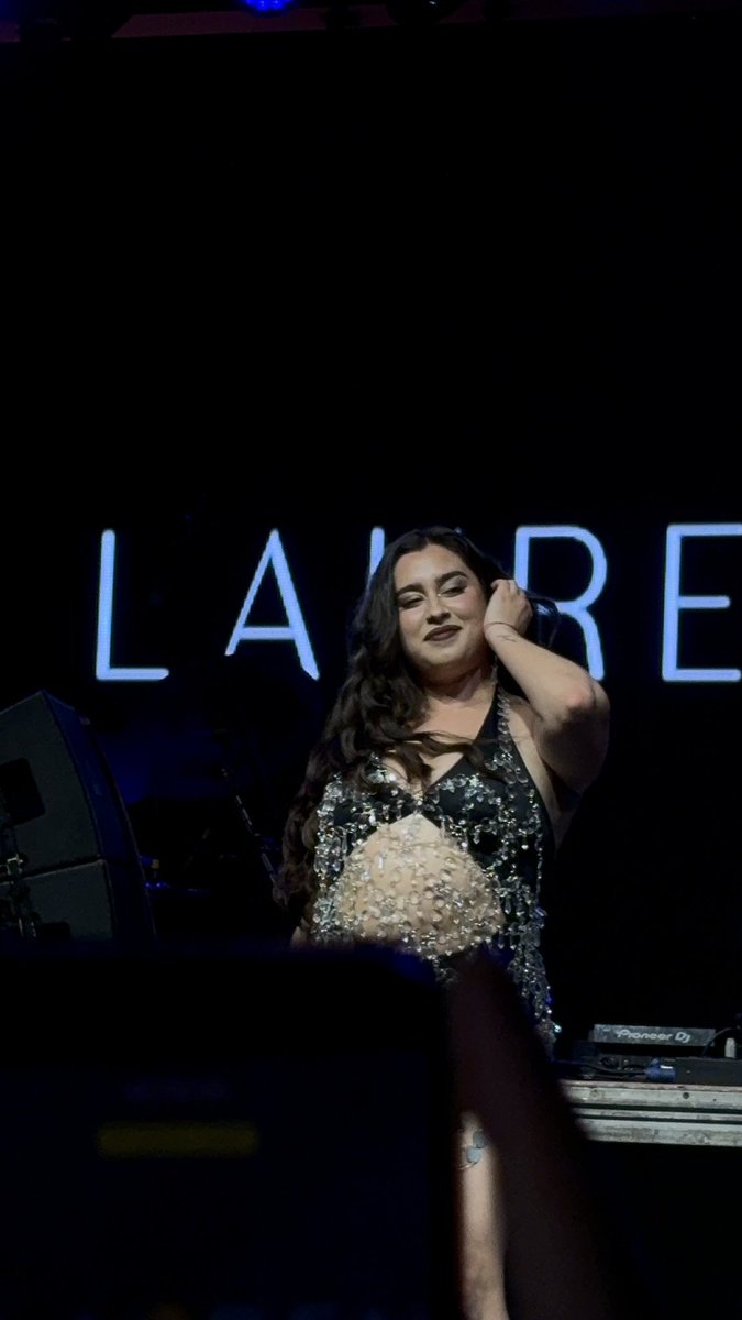manictrl's tweet photo. amo ela não tem jeito 😭 https://t.co/NVugsKfb4f