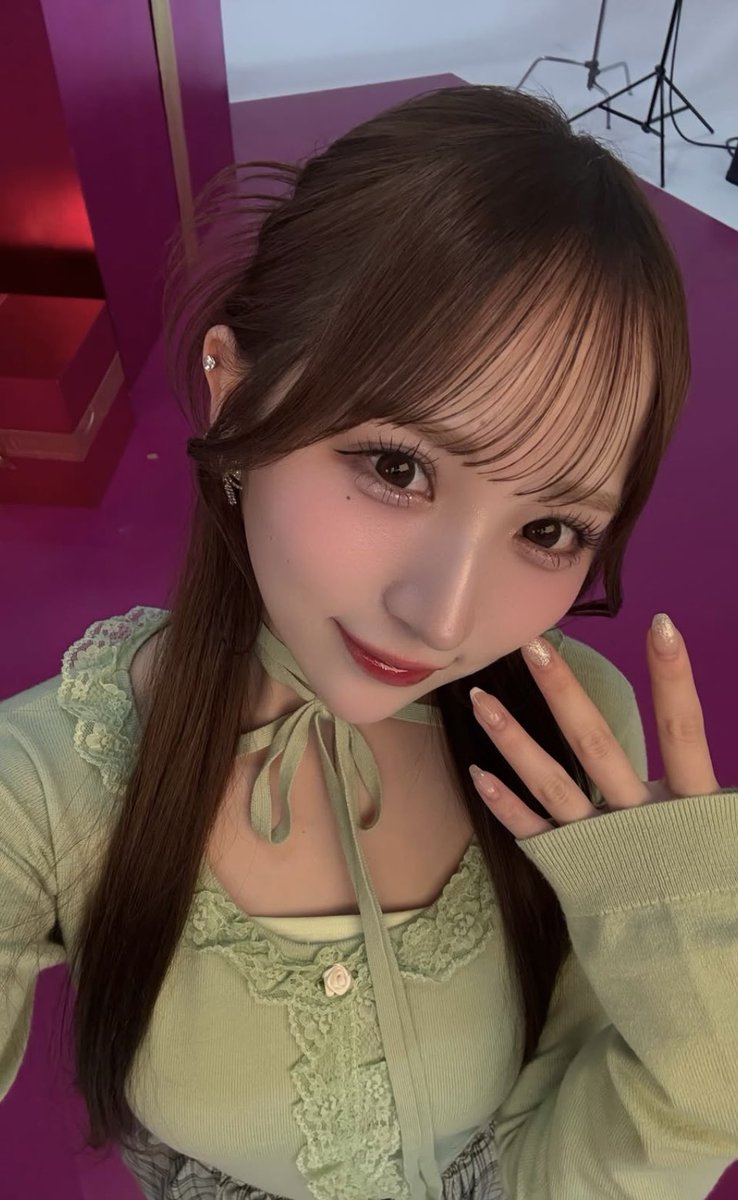 mini77745's tweet photo. 最近のビジュ刺さりすぎてるからそろそろ使おっかな💕 https://t.co/pfLQ6vXwnN