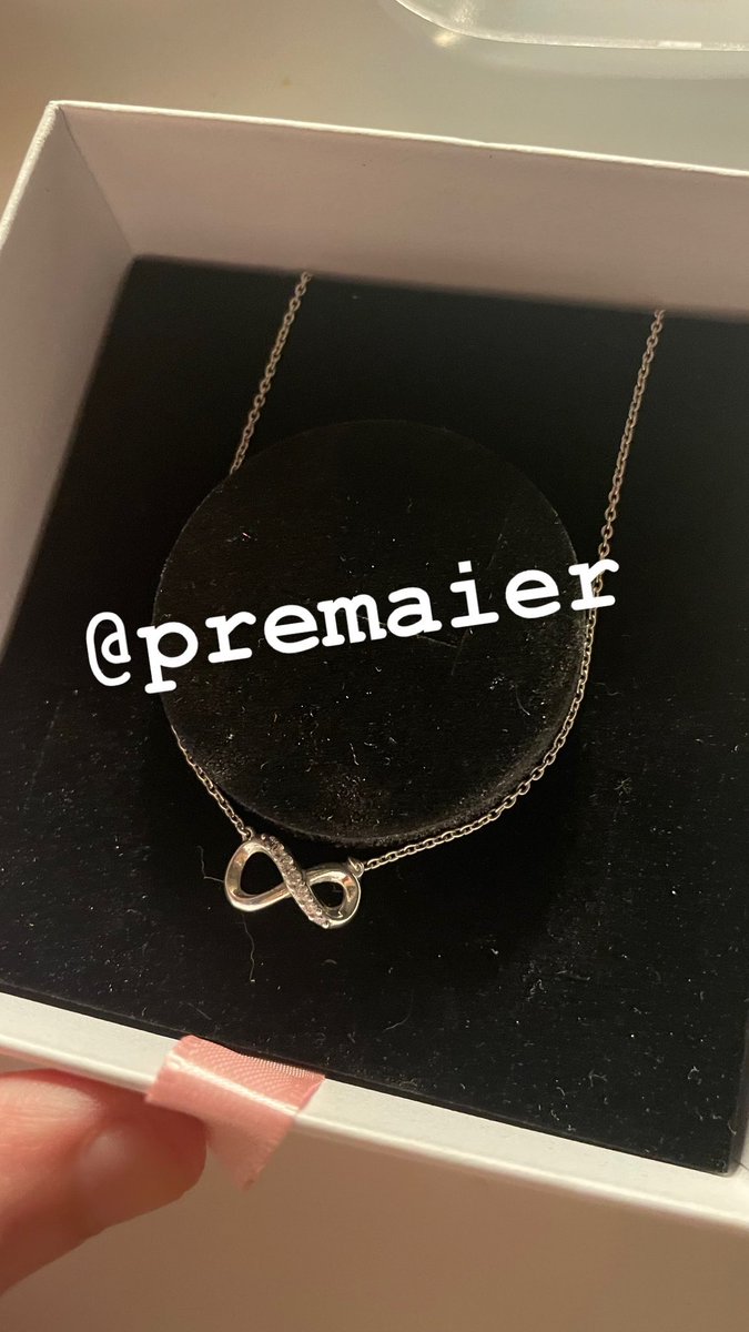 youaremybow's tweet photo. สร้อย infinity pandora
✅ 1600บาทค่า ส่งฟรี 🫶🏻
#ส่งต่อเสื้อผ้ามือสอง #ส่งต่อกระเป๋า #ส่งต่อcintage #PANDORA #y2kthailand #stylistshop #ส่งต่อสกินแคร์ #ส่งต่อเครื่องสำอางค์ #ส่งต่อเครื่องประดับ #POPMART #howtoperfact #ส่งต่อสร้อยข้อมือ https://t.co/lA2o3HGy1H