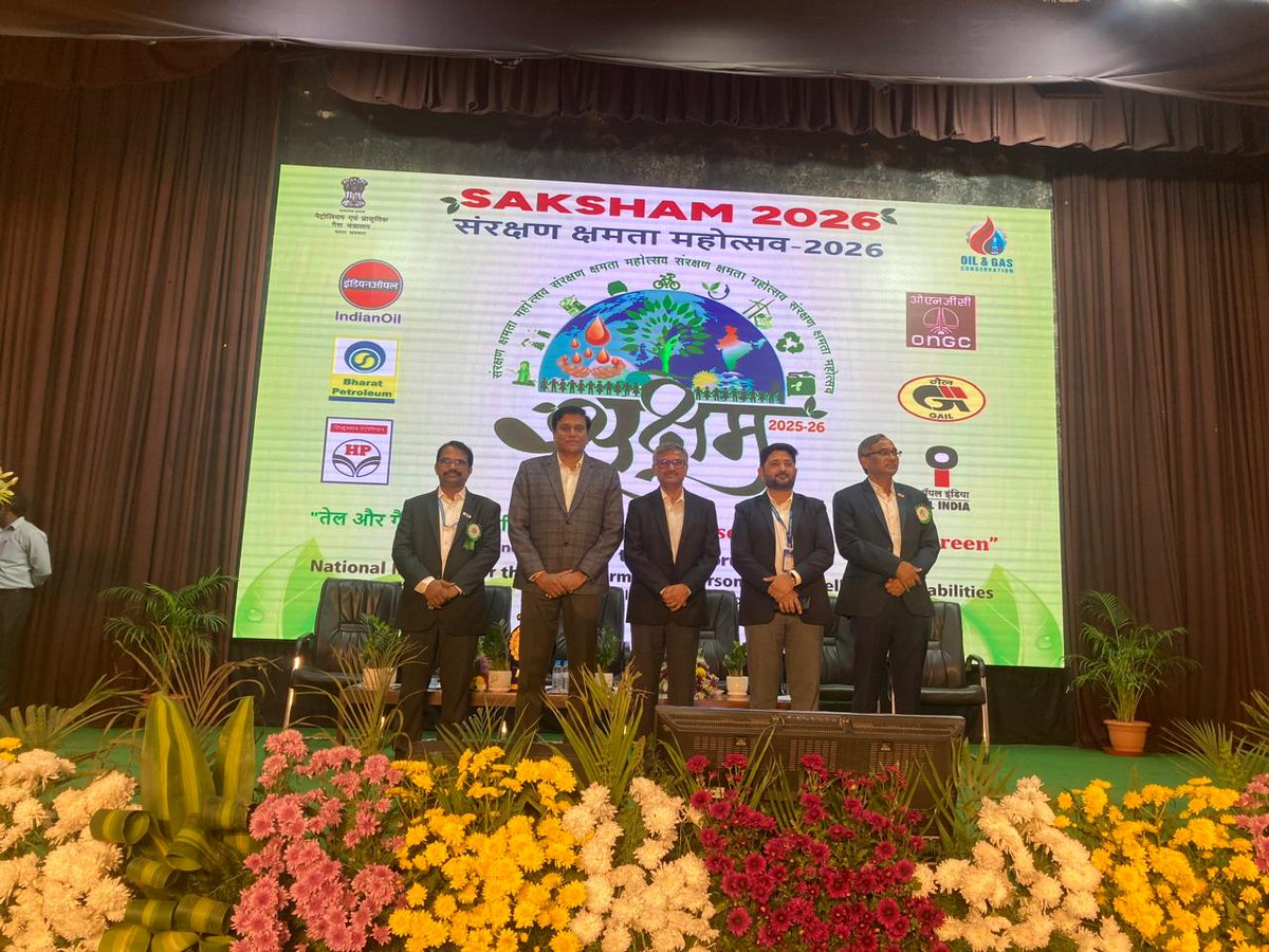 NIEPID's tweet photo. The programme was graced by Chief Guest Major (Dr.) B.V. Ram Kumar, Director NIEPID, along with eminent dignitaries.
Certificates &amp; mementos were distributed, ending on an inspiring note.
#EnvironmentalResponsibility #SAKSHAM https://t.co/TcnnCWRUX3
