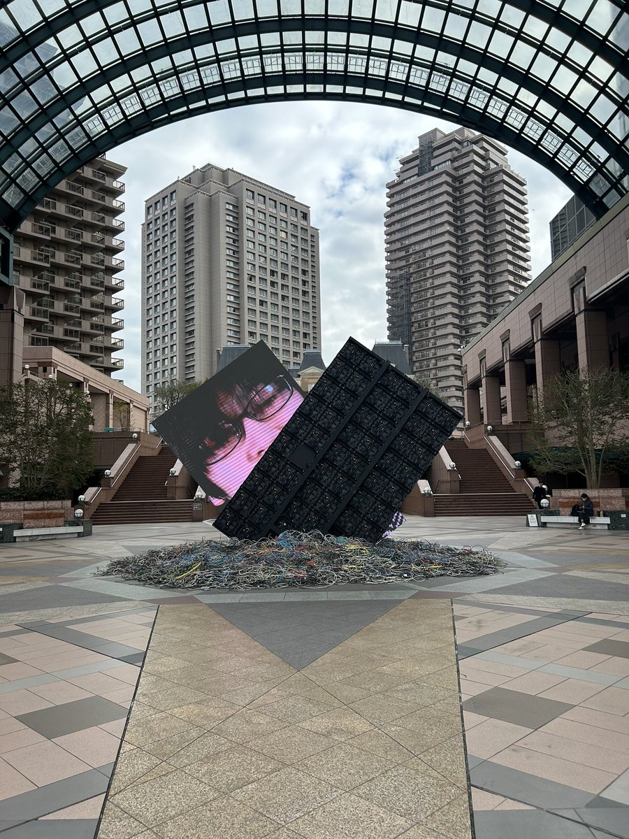 MASSAGE MAGAZINE tweet media