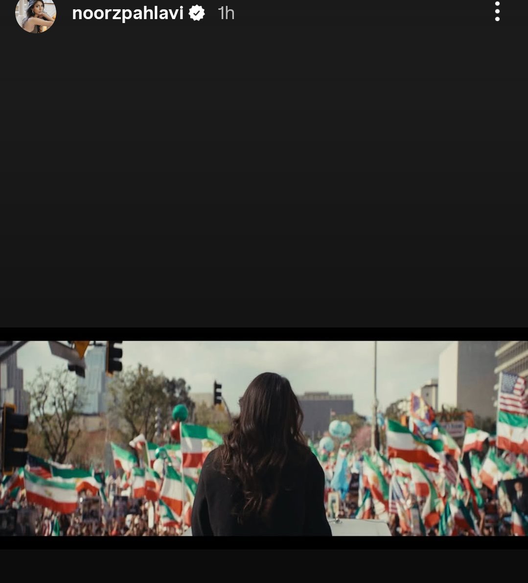 Shaheenchevv's tweet photo. این عکسی که شاهدخت نور در اینستاگرامش پست کرد عکس خیلی خفنیه. https://t.co/pi6zlNqAGQ