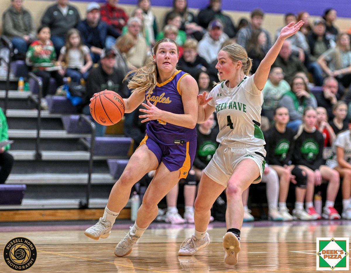 RussHons tweet media