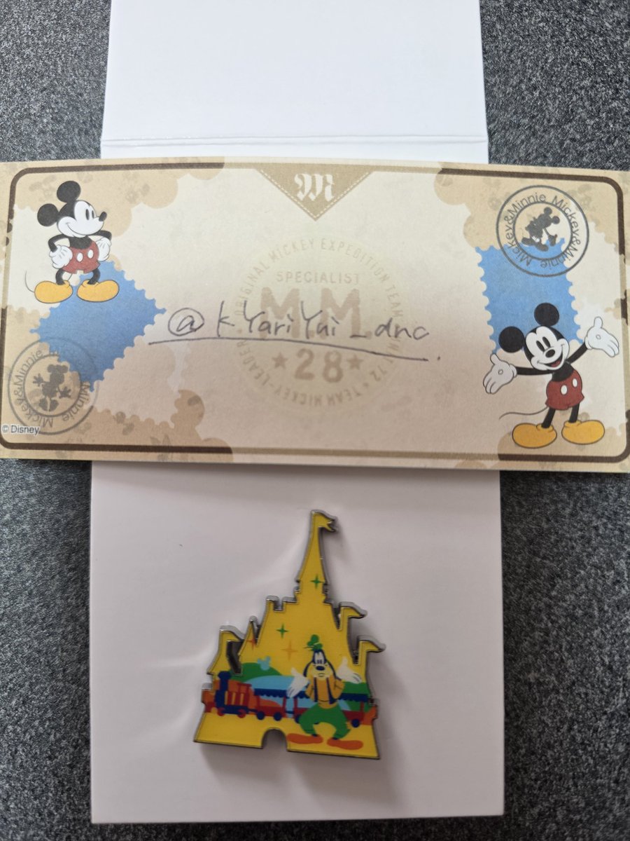 よごです tweet media