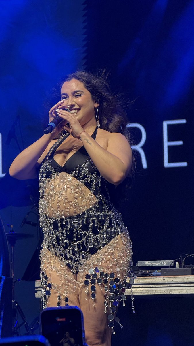 eu sou totalmente apaixonada e rendida por você lauren jauregui