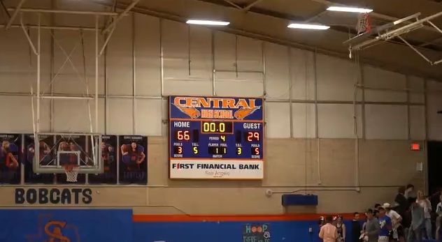 klstnews's tweet photo. No. 21 Christoval hoops moves on to round 2 after dominant win over Coleman. 
https://t.co/gvPXs7YFBN https://t.co/6IkaqKeU6W