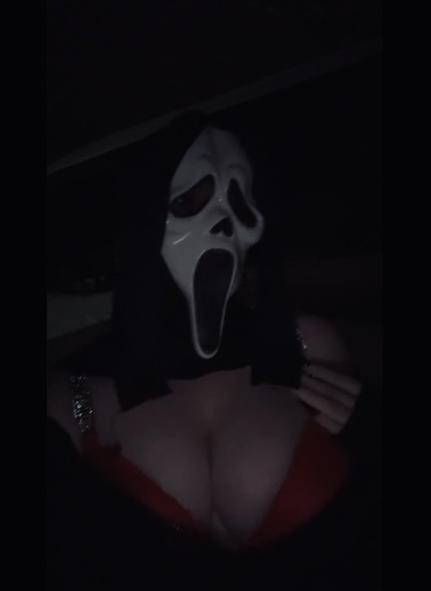ItsLynnOwoOF's tweet photo. Oh hi 🤍♥️

#nsfwtwtًً #Ghostface #gothgirl https://t.co/WLRQrDSj2B