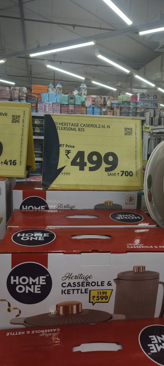 RCN80IN's tweet photo. @SMARTBazaarIn  or is it Chor Bazaar?

Product price on shelf shows 499 and when billed shows 599. I caught it. Many would not have realised. Is this your royal way to cheat loyal customers. This happened in Smart Bazaar, Meenakshi mall, Bangalore on 13 Feb 2026.
@jagograhakjago https://t.co/9NeUbbgRRg