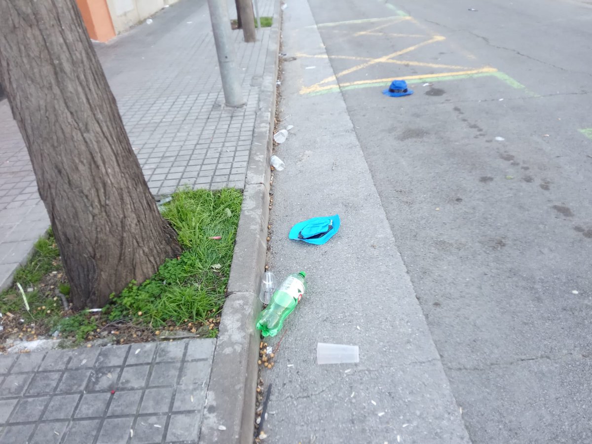 Stop Soroll / Fora Vandalisme tweet media