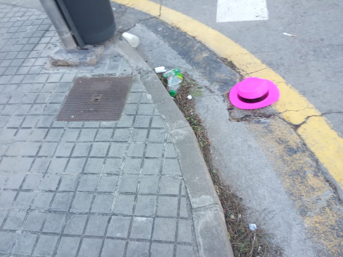 Stop Soroll / Fora Vandalisme tweet media