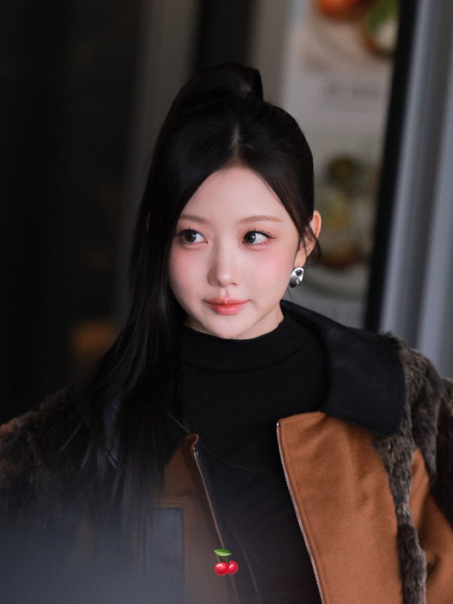 S2xeo_'s tweet photo. 윤서야 생일 축하해요🍒❤️

#배드빌런 #윤서
#BADVILLAIN #YUNSEO https://t.co/pfywPnYYs0