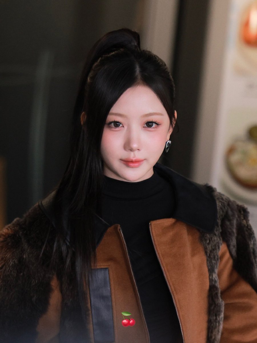 S2xeo_'s tweet photo. 윤서야 생일 축하해요🍒❤️

#배드빌런 #윤서
#BADVILLAIN #YUNSEO https://t.co/pfywPnYYs0