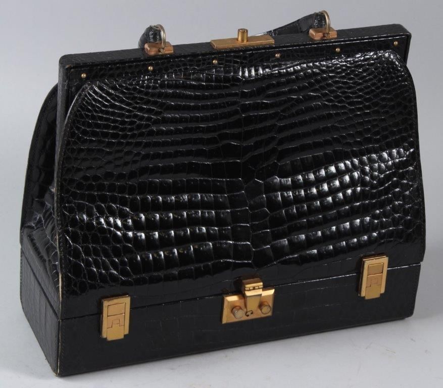 Nicholson's Auctions tweet media