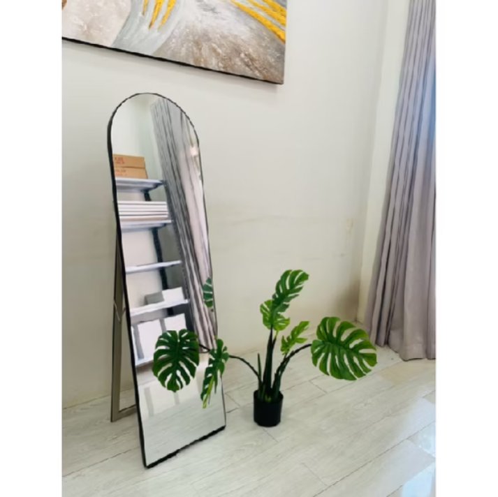 rheeuullbb's tweet photo. Kalian pasti kalo mau pergi suka pengen tau kan outfit nya uda bagus apa belom, aku saranin beli kaca stand ini guyss cukup lah buat di kos an🥰
🎀https://t.co/6ppB1Q9l6E
🎀https://t.co/eCseyS3OHV https://t.co/7D1FHZ9mXd