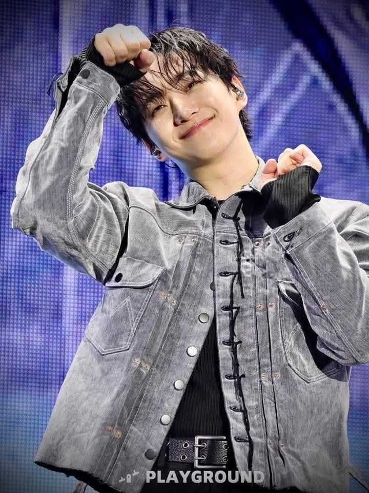 今回のペンミ、いやー楽しそうなジュノが盛りだくさんで残された写真たちを見てるこちらも自然と笑顔になるね🥰
このヘアスタイルもいいし🫶💕
#이준호 #ジュノ #LEEJUNHO 
#李俊昊 #2PM
#１日１ジュノ