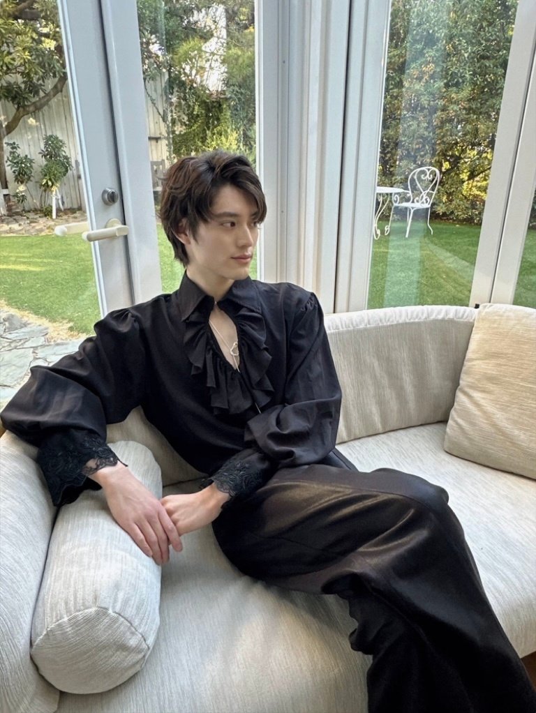 2月17日➂#未成年箱推し retro x #上村謙信 📸📸 cr 謙信weverse