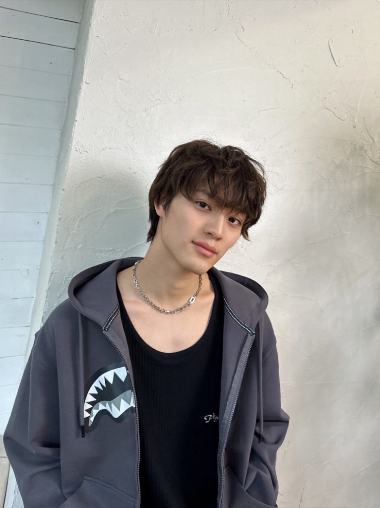 2月17日➂#未成年箱推し retro x #上村謙信 📸📸 cr 謙信weverse