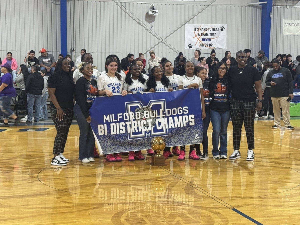 areyna117's tweet photo. Proud of our teams tonight! On to the next round… #proudsupt https://t.co/dyynAyBMm3