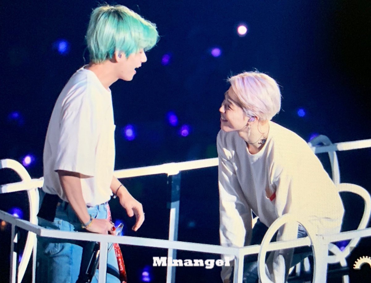 VMinvLivetoday's tweet photo. This vmin 7 years ago today 💕 I miss them!!! https://t.co/t3svNIeRw1
