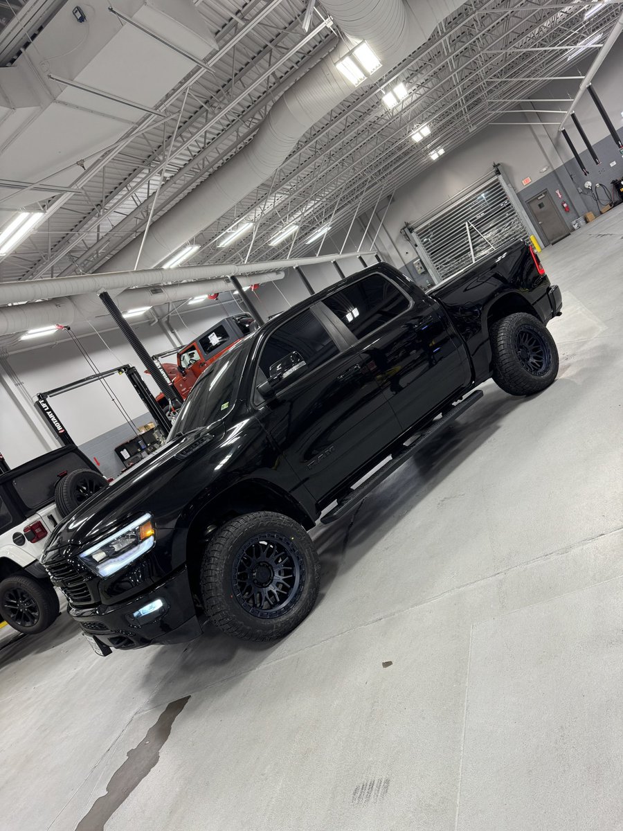FxckWil's tweet photo. money comes and goes but memories of owning some of bad ass cars won’t https://t.co/9wCV9vpO1u