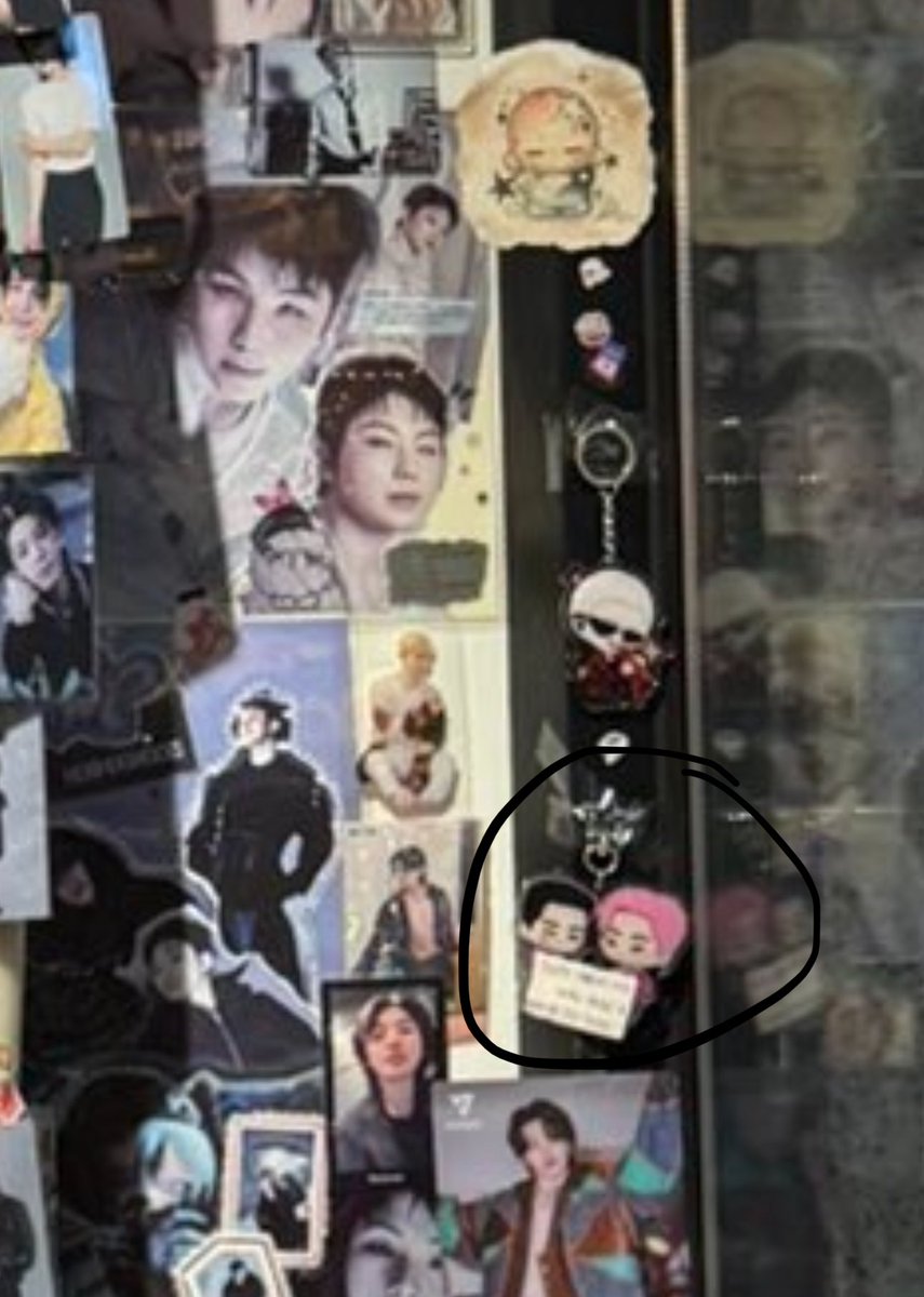 my hw keychain 💕 kung kaninong cse ko man to nakuha, it's at cheondabang hehe left it there 🥳

BUT ALSO the owners of the restaurant are very thoughtful &amp; kind so please be respectful. this is still a business, afterall.