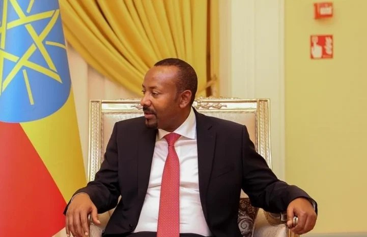 almayadeen_es's tweet image. 🔴 Etiopía niega intenciones expansionistas en salida al mar

📌Etiopía defiende acceso marítimo y uso compartido del Nilo como prioridades nacionales, descartando intenciones expansionistas en la región.

🔗Lea más en: es.mdn.tv/8uPb

#Etiopia #Nilo #Africa