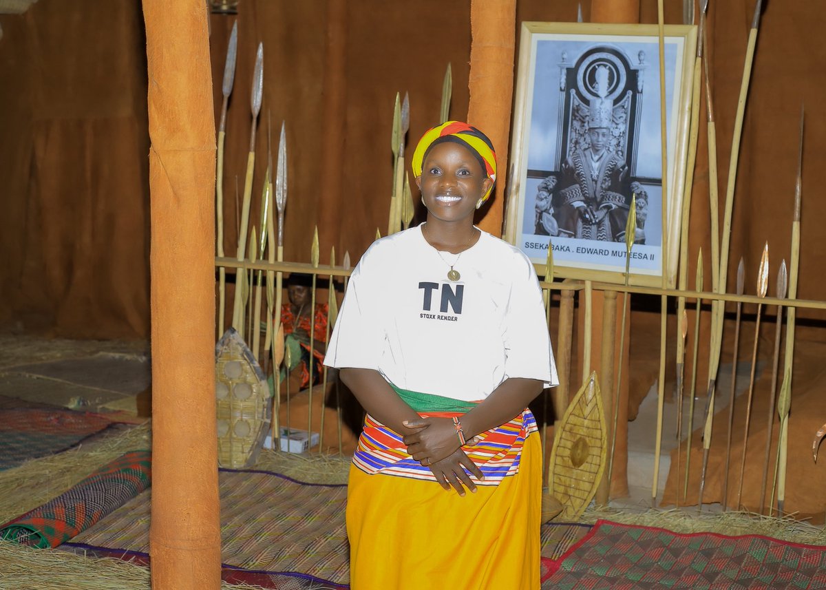 Sylvia_Namutyab's tweet image. After 30 days indoor, I chose to step out like👇🏾😻!
#KasubiTombs
#Palace