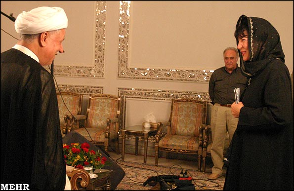 کريستين امانپور. 
ای امان!!!
ای امان!!!
ای امان!!!