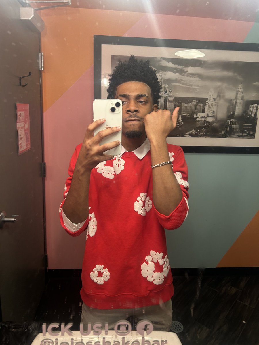 sakchaserlilty's tweet photo. da cash was always my valentine ❤️ https://t.co/IcPqVctCWd