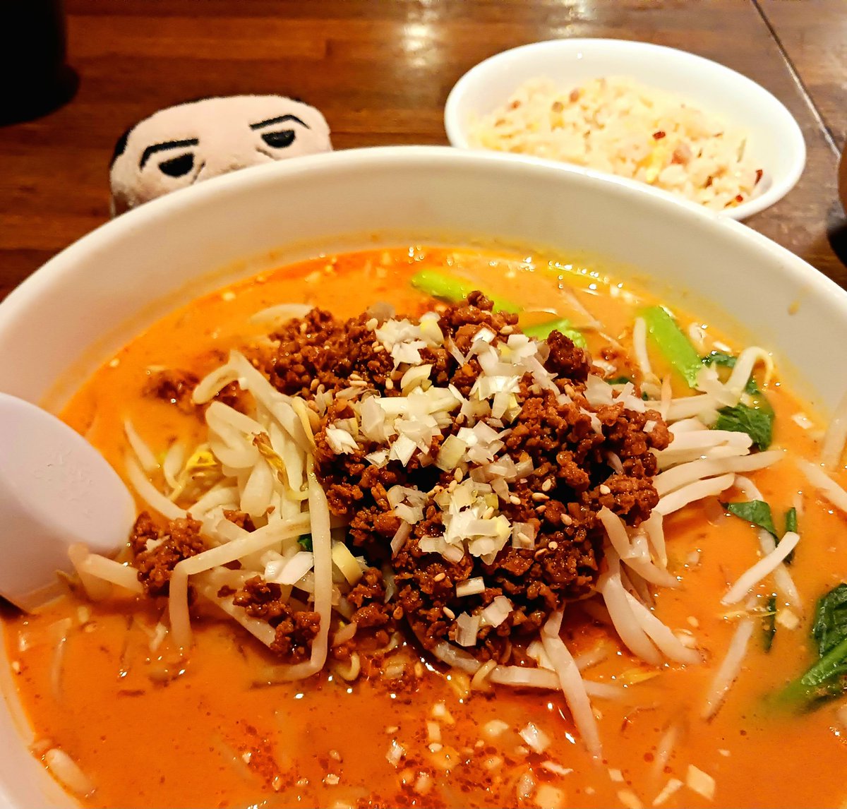 ♪ﾀﾝﾀｰﾝﾀﾀﾝﾀｰﾝ♪
♪ﾀﾝﾀﾝﾀｰﾝﾀｰﾝﾀｰﾝ♪
♪ﾀﾀﾀﾀｰﾝﾀﾝﾀｰﾝ♪
♪ﾒﾝ♪

♪ｻｰﾋﾞｽﾉ ﾋﾄｸﾁﾁｬｰﾊﾝ ♪
♪ｳﾚﾁﾈ♪