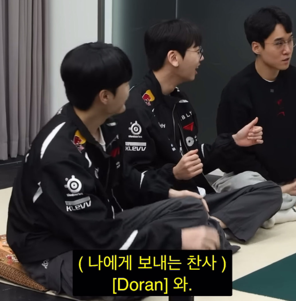 앞으로 현준이 잘할때마다 이짤 쓸게요
쌍따봉 투 미. 찬사 투 미.