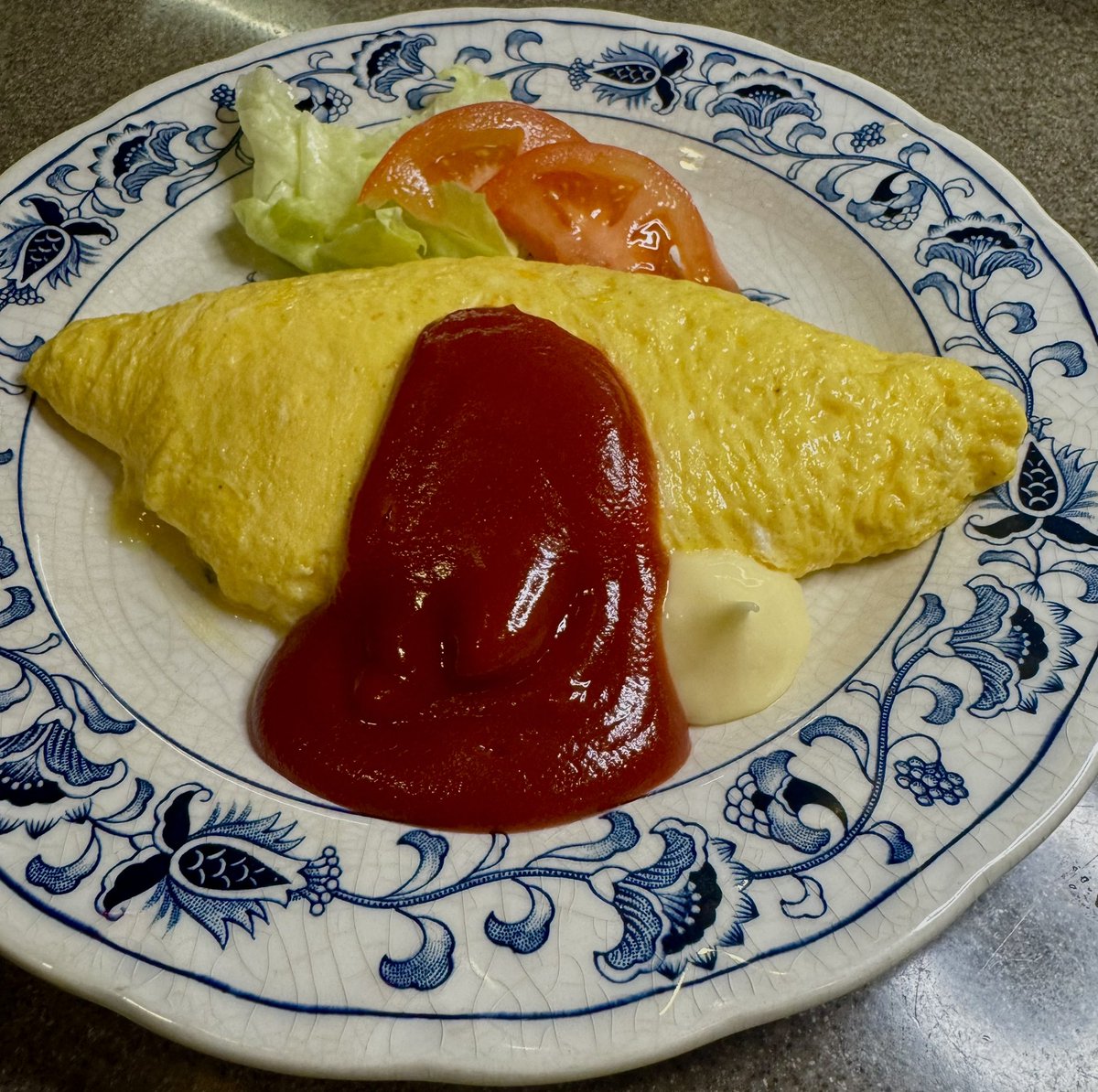 jongha_vocal's tweet photo. オムレツ
チーズオムレツとプレーンオムレツがあります。
マルクチはアジア料理以外の料理も美味しいですよ〜！
そして僕はオムレツを作るのが大好きで家でもしょっちゅう作ります。
是非どうぞ。

#マルクチ #オムレツ #福井 #福井ディナー #福井グルメ https://t.co/IX7iGVdFKt