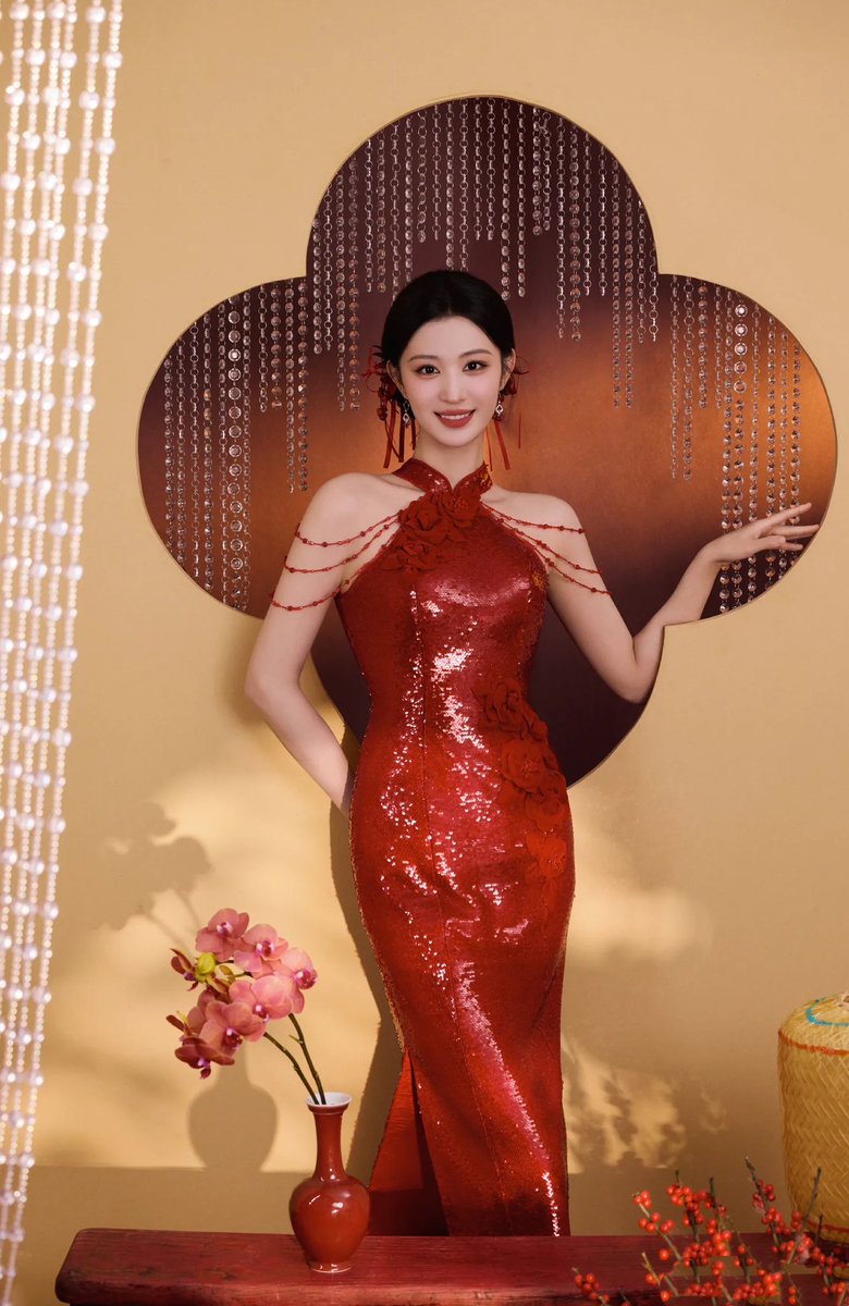 王楚然 
🏮 只要你敢来，我就是你最好的新年礼物。 https://t.co/SdAso3aq9n