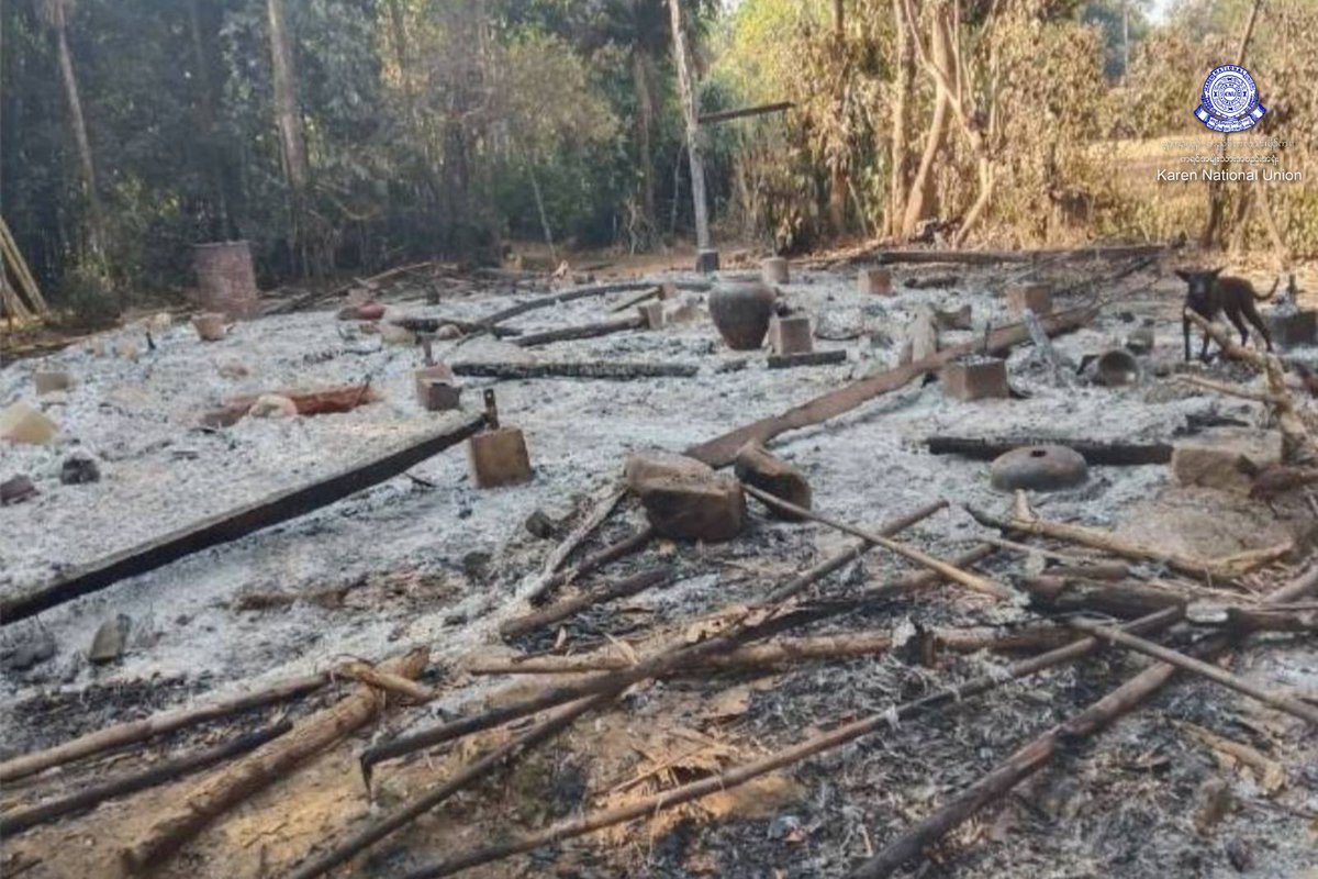 IrrawaddyNews's tweet photo. Junta troops looted and torched the houses of KNU-appointed administrators in Theinzayat town in Mon State’s Kyaikto Township after clashing with KNU troops on Sunday, locals said. (Photo: Locals displaced in Kyaikto on Feb. 9, 2026 / KNU) #WhatsHappeningInMyanmar https://t.co/eIpYjaaxie