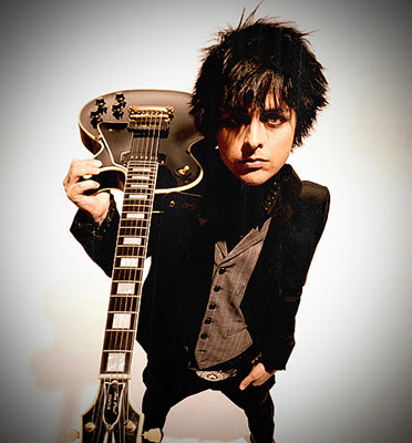 Un día como hoy 17 de Febrero, en la Historia del Rock, pero de 1972.

Nace Billie Armstrong (Billie Joe Armstrong), guitarrista y vocalista de Green Day. En Berkeley, California, Estados Unidos.