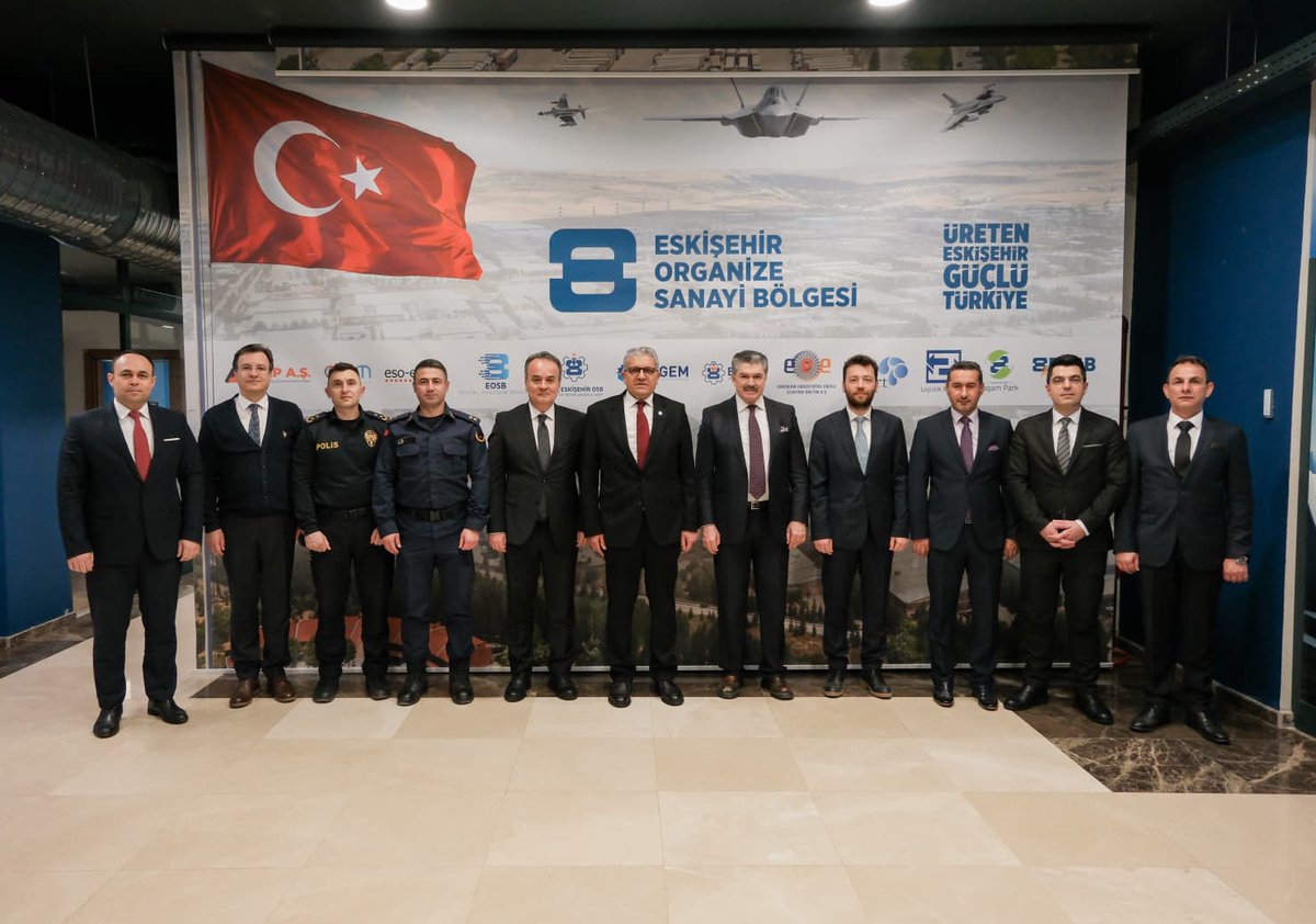 Kaymakamımız Ömer Ulu, Daire Amirleri ile birlikte, Eskişehir Organize Sanayi Bölgesi (EOSB) Yönetim Kurulu Başkanı Nadir Küpeli’ yi Ziyaret etti. odunpazari.gov.tr/kaymakamimiz-o…