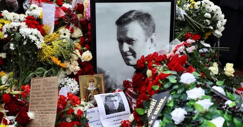 GetTheDailyDirt's tweet photo. #Putin Killed Alexei Navalny with Dart Frog #Poisons; says #UK and #European Allies 

#Russian opposition leader #AlexeiNavalny died in prison in Russia after being poisoned with a deadly toxin found in the skin of Ecuadorian dart frogs.... 

#Navalny #Poisoned #Russia #DartFrog #UKAllies #Opposition 

Source: Sky News 

https://t.co/JI6kltor3C