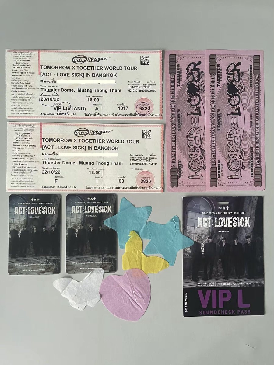 lunalovegyuu's tweet image. my first txt’s concert vs the recent txt’s concert 🫂 I’ll love you forever my 5  🤍