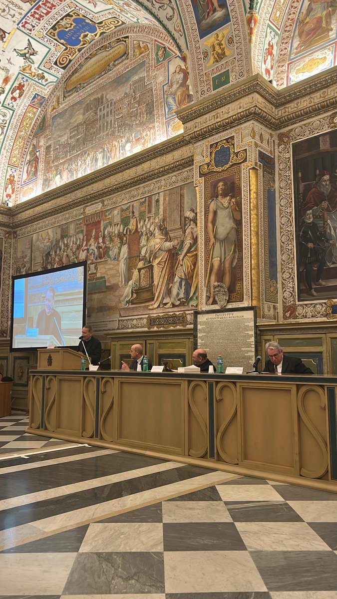 Vatican Library tweet media