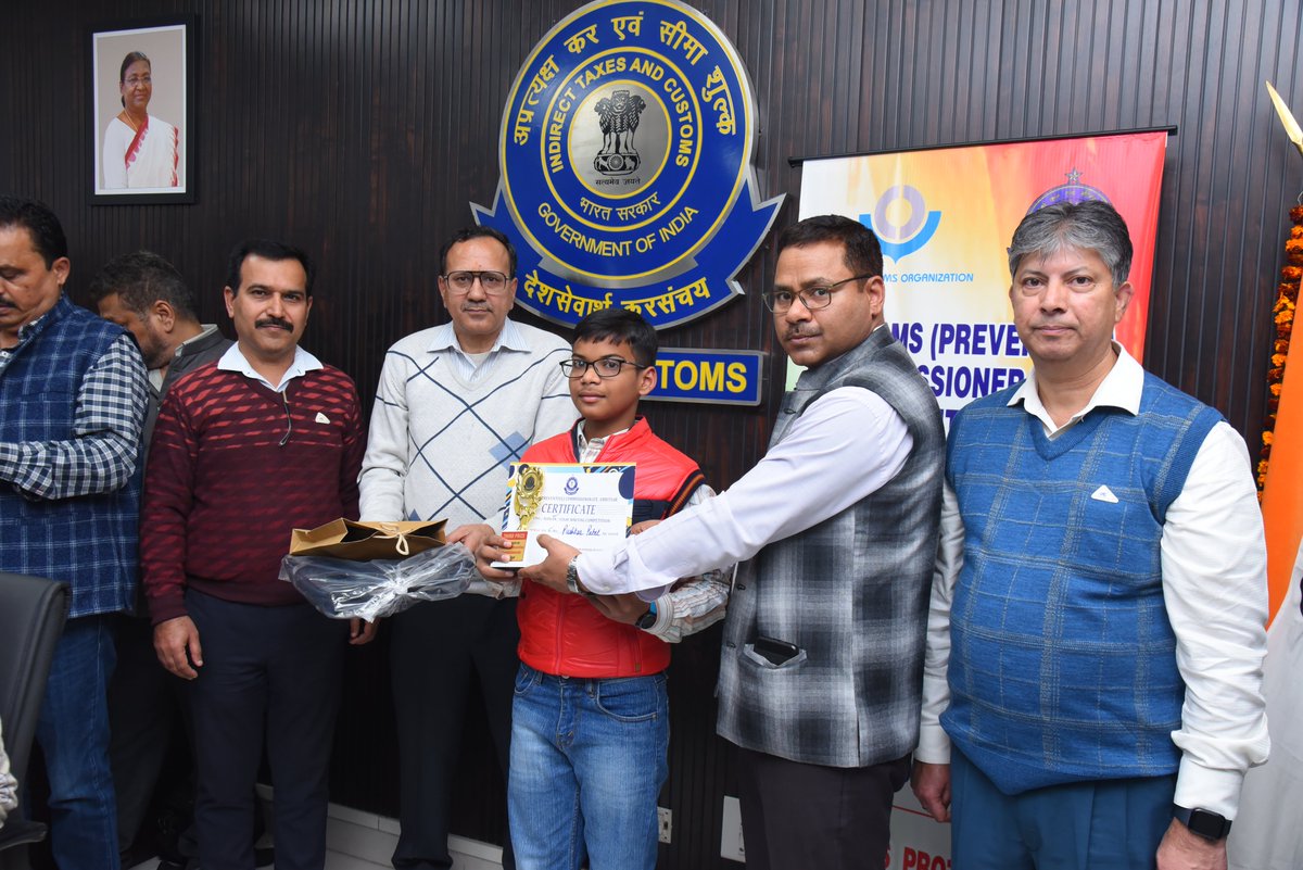 Amritsar Customs tweet media