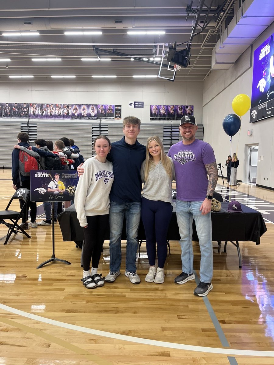 Kyle Oakley tweet media