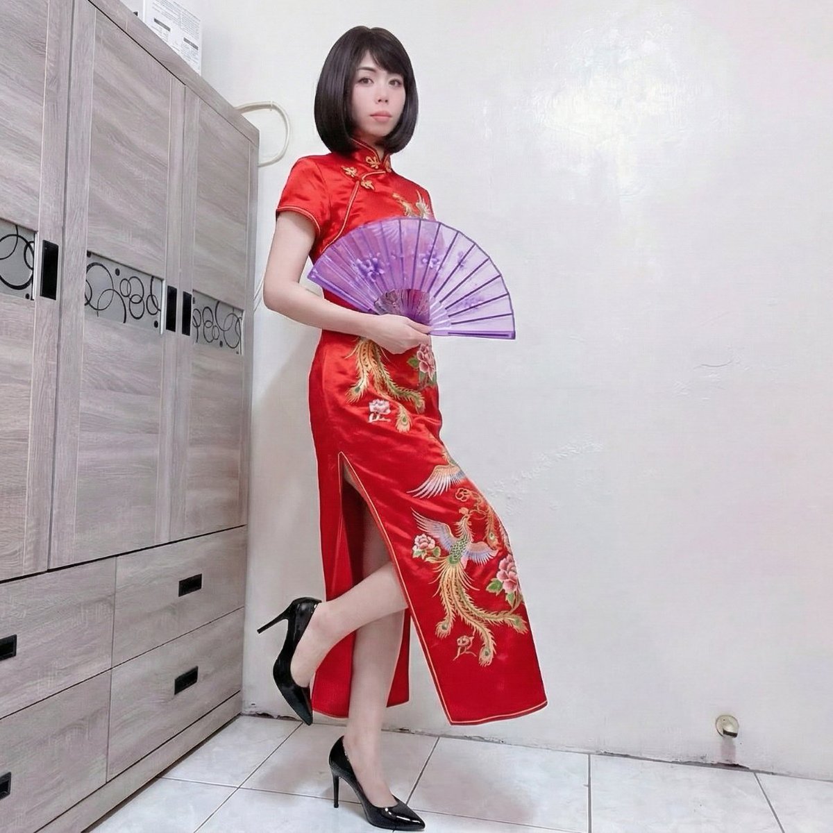 Red31836219's tweet photo. 別看我穿這樣，我可是來「馬」上發財的！💰 #AI美女 #偽娘 #新年快樂 https://t.co/tCpYgppbNT