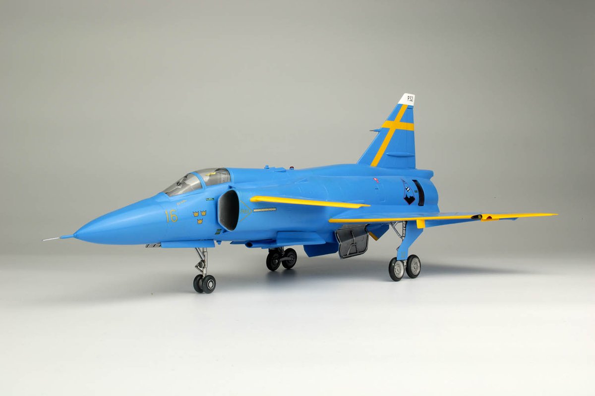 オススメ】1/48 スウェーデン空軍 JA37 ヤクトビゲン 