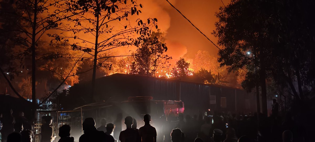 Shawfique5's tweet photo. Intentionally, some people are #firing the camps.
Ensure safety #4Rohingya community 
17/02/2026. https://t.co/QLrJVsRWFU