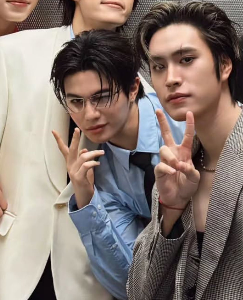 William with gemini like friends with one circle hangout 🤣🤣🤣

#williamjkp  #Gemini_NT