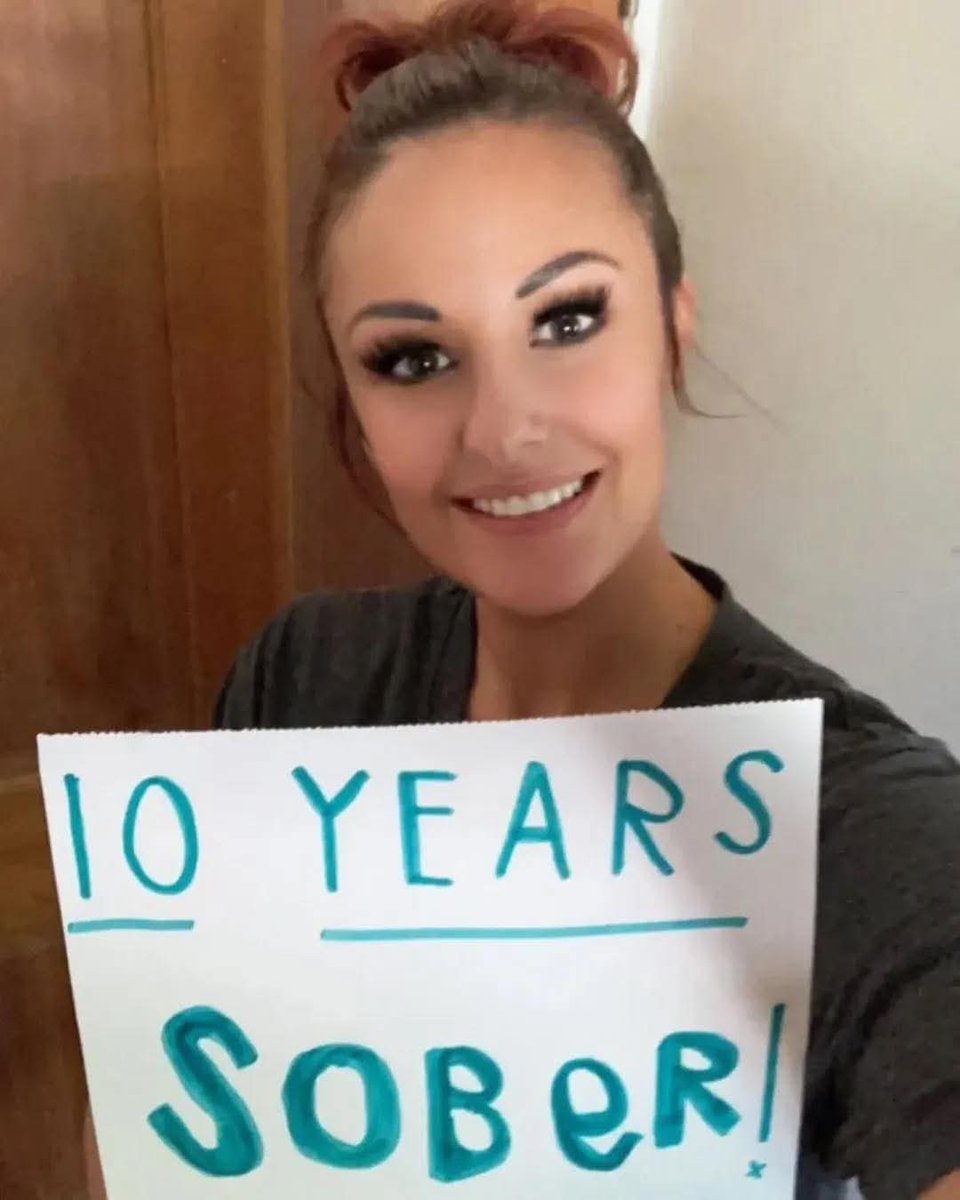 I never dreamed I would be 10 days sober, let alone 10 years! I know if I can do this, anyone can.