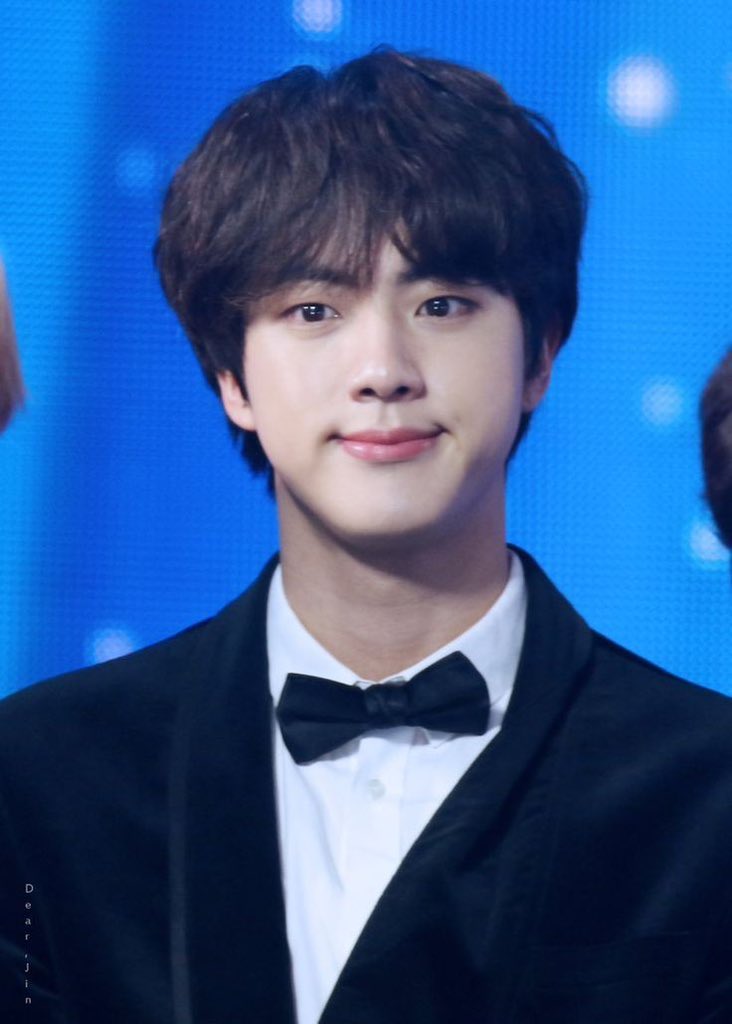 旧正月なので…正装でハムッ🐹✨🙇🏻‍♀️🫶🏻 #BTSJIN #JIN